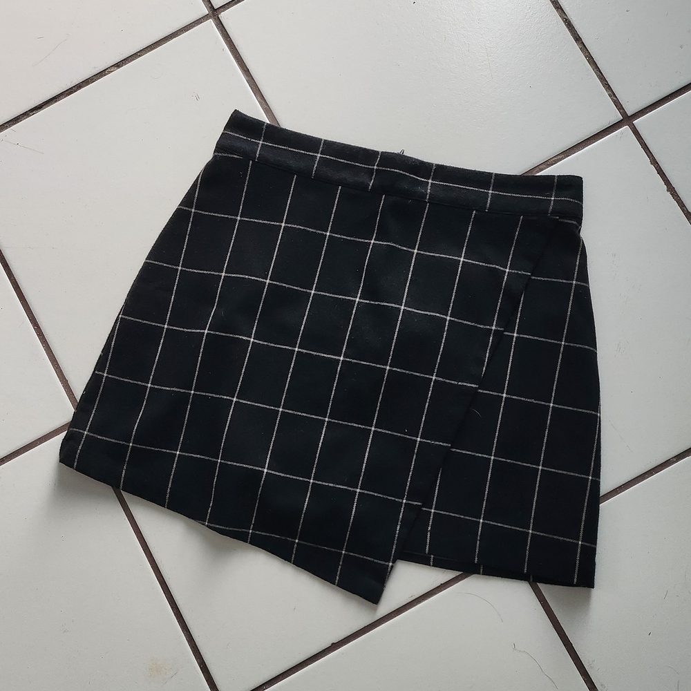 Forever 21 Black Mini Skirt with White Pinstripes